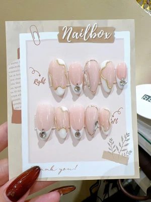 Nail box hồng thạch siêu sang