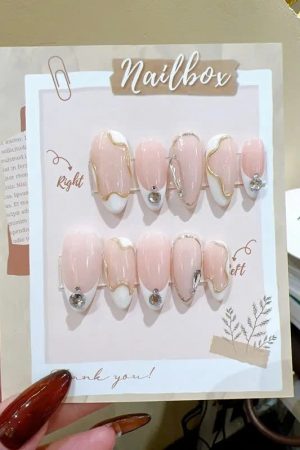 Nail box hồng thạch siêu sang